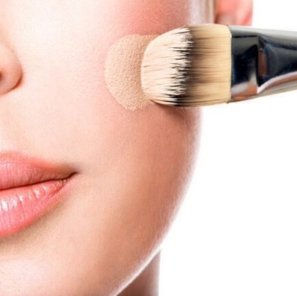 Estee Lauder Makeup Estee Lauder Brush Foundation Poshmark